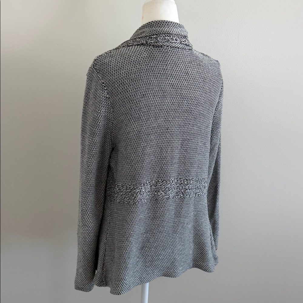 NIC+ ZOE Women's Gray Knit cardigan sweater size Medium - Picture 3 of 11